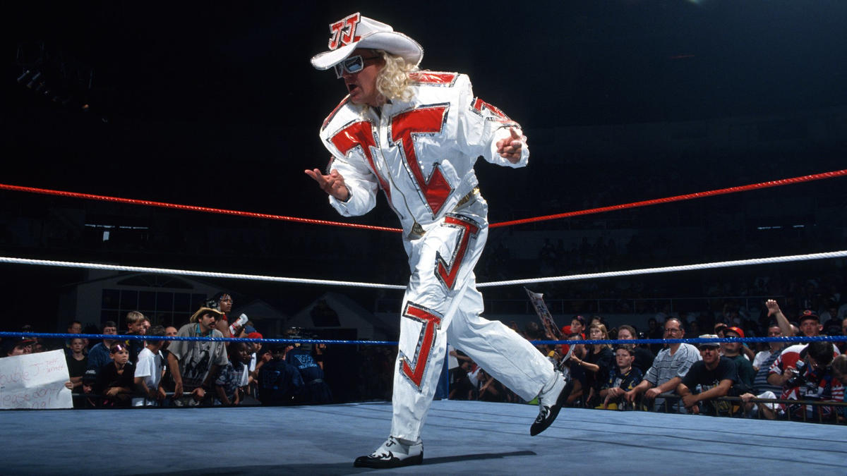Jeff Jarrett makes his entrance at WWE In Your House 1995
