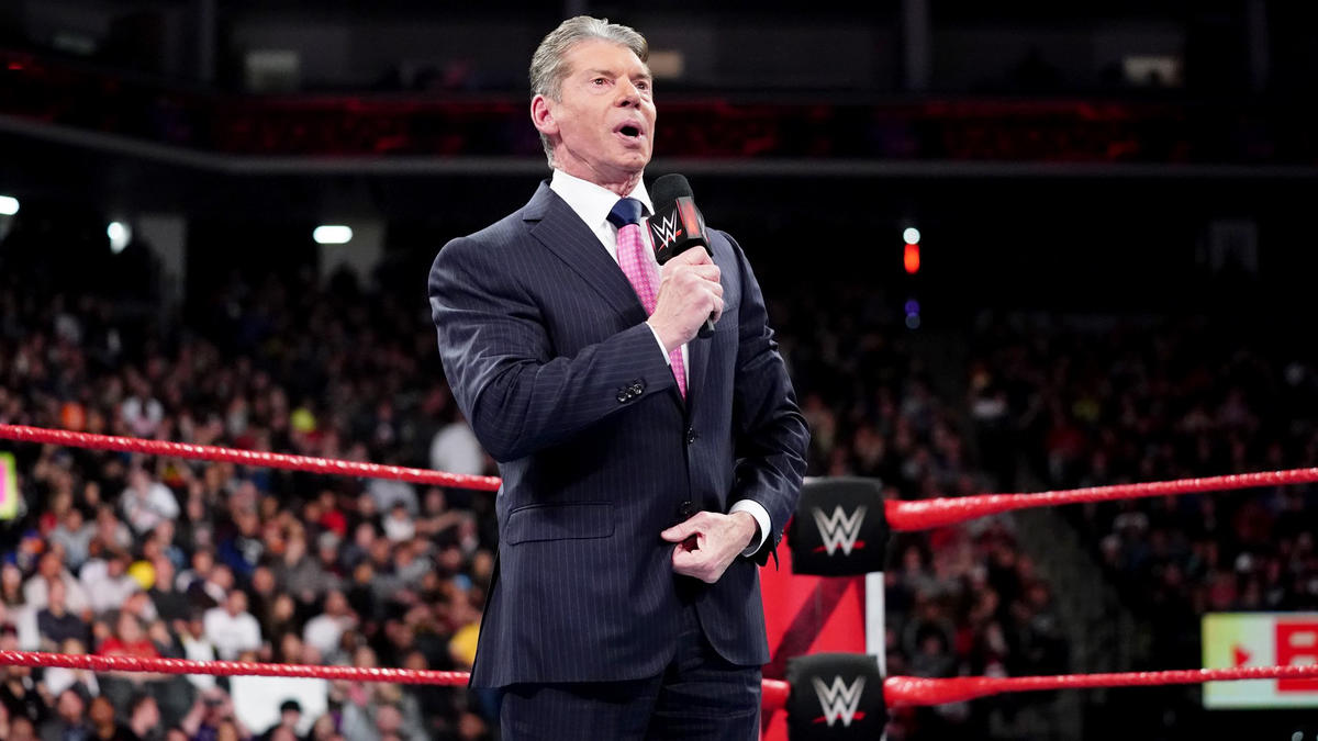 Vince McMahon stands in-ring on WWE Raw 2018