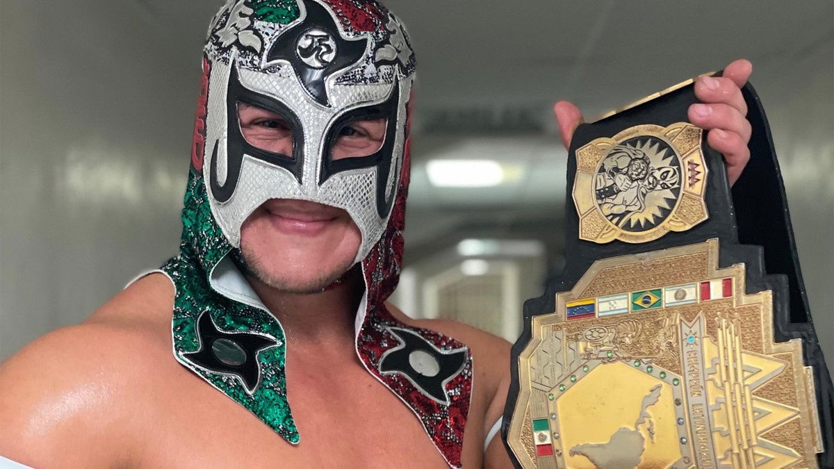 AAA's Octagon Jr. Signs With WWE