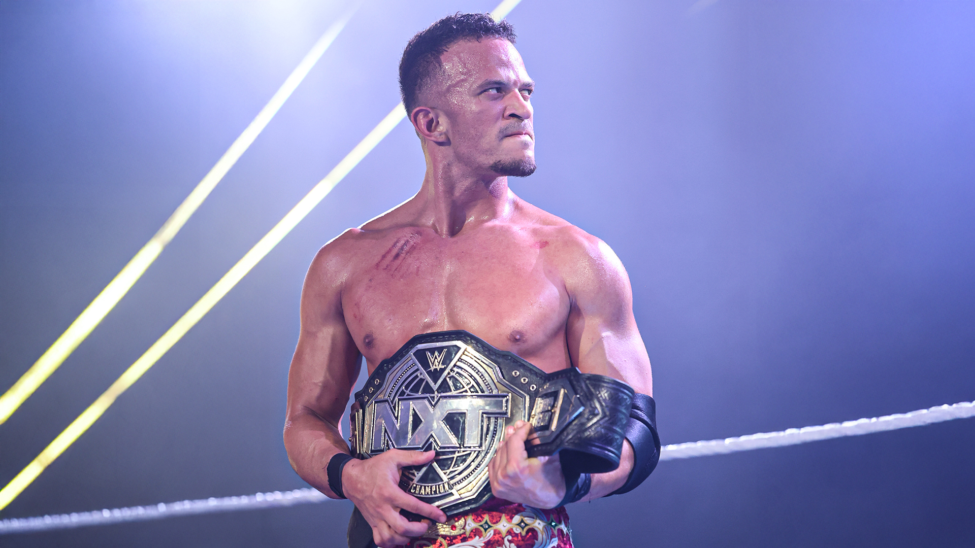 Ricky Saints holding NXT Championship